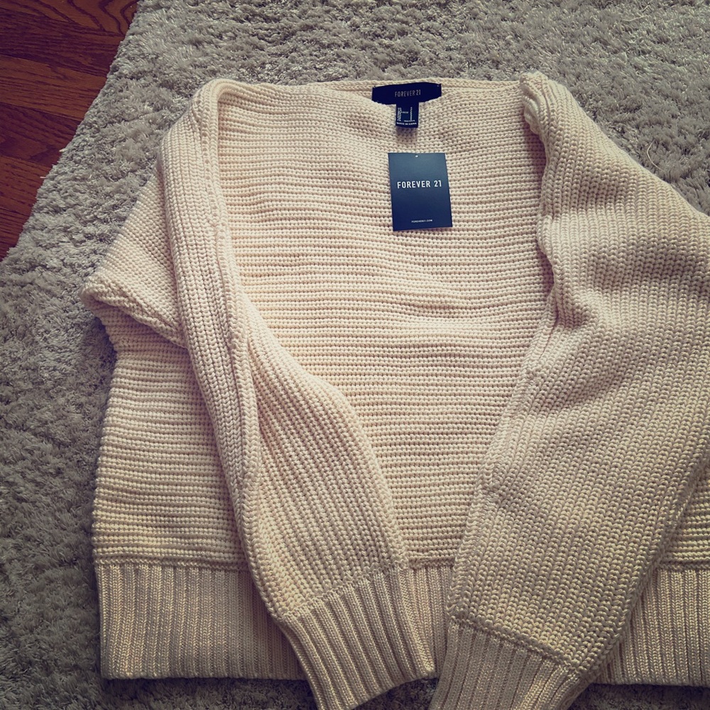 Forever 21 sweater NWT